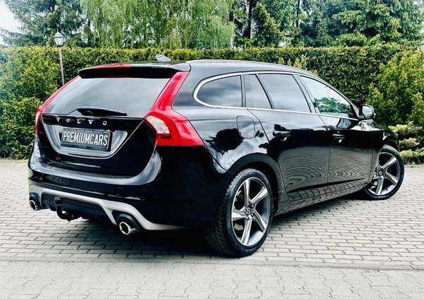 Volvo V60 cena 77900 przebieg: 202762, rok produkcji 2018 z Sztum małe 781